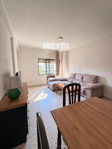 Foto 59ef23f2-b5ba-43d9-8e31-1f7a47960177. Rent flat with parking in Casco Antiguo Cáceres