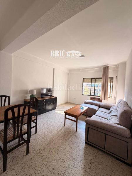 Foto 7b560019-3d8c-4673-bd3f-5b1e98d47a78. Rent flat with parking in Casco Antiguo Cáceres