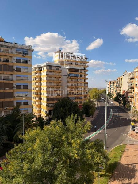 Foto b6215746-4a51-48dc-9137-8c50bd517417. Rent flat with parking in Casco Antiguo Cáceres