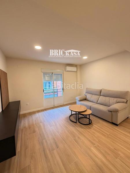 Foto 1e8078e7-47b2-48b3-bad8-a81d6551ae7a. Miete etagenwohnung mit heizung in Centro Cáceres