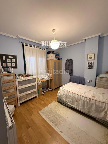 Foto 56768c2a-b109-4bbd-ab94-b8b9c69b7094. Casa adosada en nuevo Cáceres Cáceres