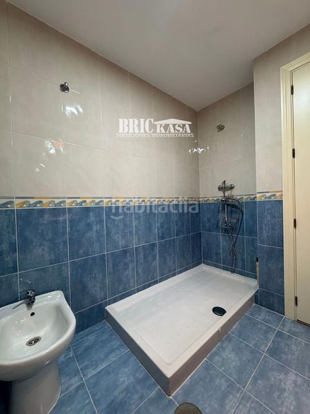 Foto 8b7e5acb-9a6c-408e-a512-e848bb46e979. Casa adossada amb calefacció aparcament a Montesol - Mejostilla Cáceres