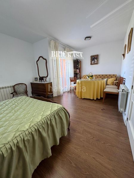 Foto d3ab3b50-cf7b-454f-866d-27be21fd61a8. Casa adossada amb calefacció aparcament a Montesol - Mejostilla Cáceres