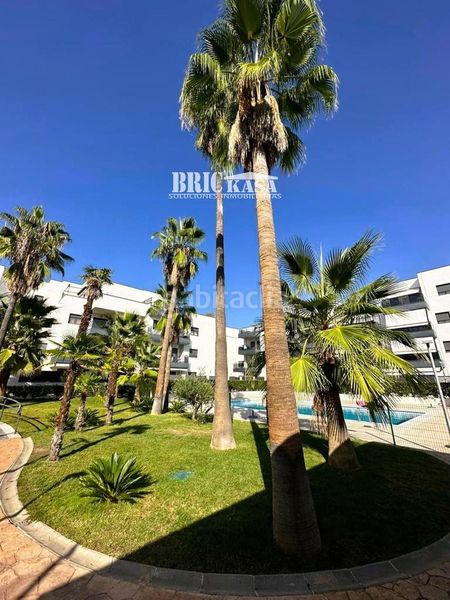 Foto a0abd53d-66dc-491e-a459-61b1215549d4. Pis amb calefacció aparcament piscina a Centro Cáceres
