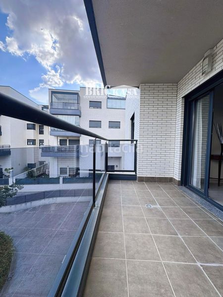 Foto b1ce6eb3-6082-4929-9946-4e986dcb1f96. Pis amb calefacció aparcament piscina a Centro Cáceres