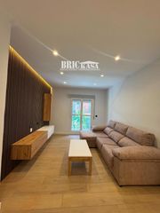Rent Flat  N/a. El piso que todo estudiante quiere! 4 dormitorios, terraza y dos