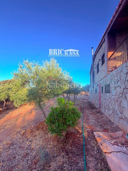 Foto 99cd5f8e-e335-4a23-9e5f-2a83a52817a0. Xalet amb aparcament piscina a Ceres Golf Cáceres