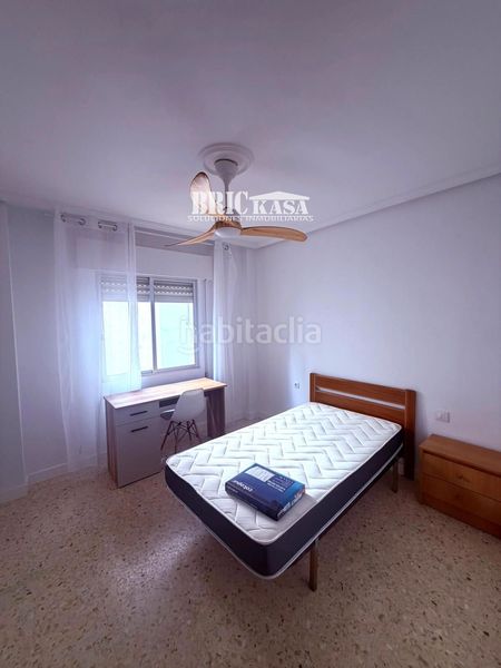 Foto 8c1b285b-0960-48a5-bda1-ec43423ebfe2. Rent flat with heating in Centro Cáceres