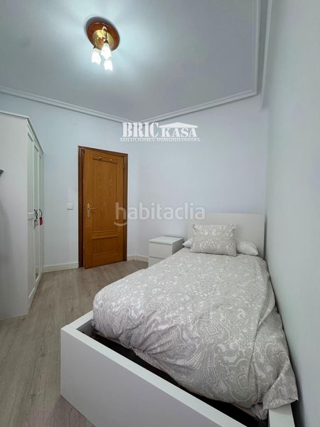 Foto 8a915e68-51f4-43f5-a8ad-3ef5c163e888. Rent flat with heating in Centro Cáceres