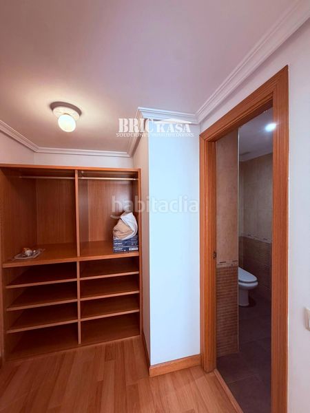 Foto b4bdf538-54f6-4ce1-8fa3-514411276202. Rent flat with heating parking in Centro Cáceres
