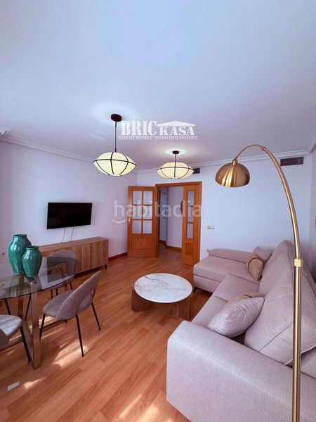 Foto dded1502-a682-48cd-8910-6cf6d43ce7aa. Rent flat with heating parking in Centro Cáceres
