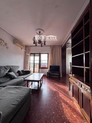Miete Etagenwohnung  Hernan cortes. Piso estudiantes