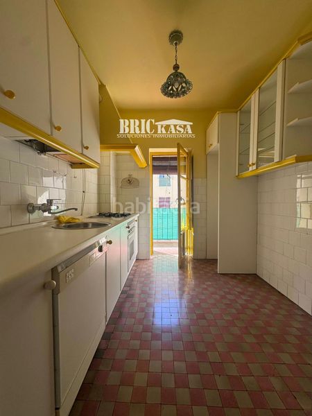 Foto 00b80667-8be2-48c4-9678-cb981dfe6a2e. Etagenwohnung in Centro Cáceres