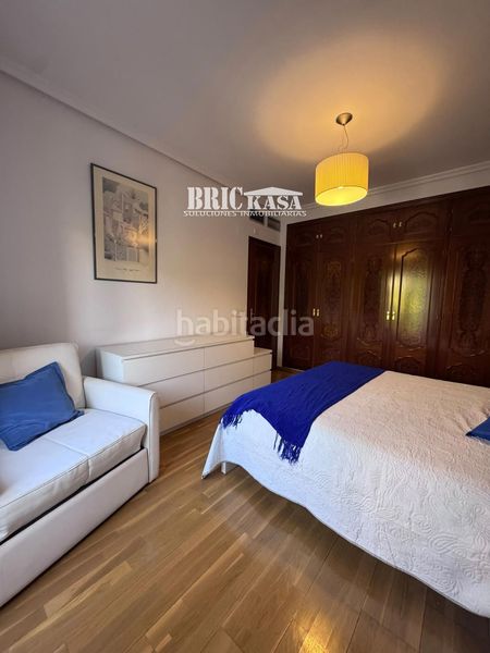 Foto c17ef4f0-7109-46bf-9643-d514e5c9407c. Miete etagenwohnung mit heizung parking in Casco Antiguo Cáceres