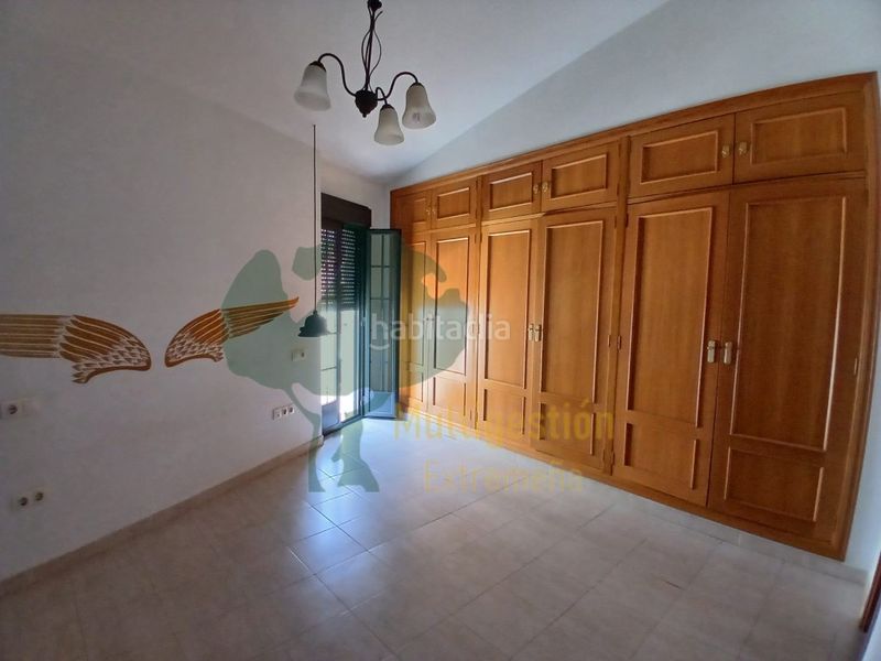 Foto 0b8083d2-93c7-48d0-aa9f-2fea138c2eb1. Casa amb aparcament a Casco Antiguo Cáceres