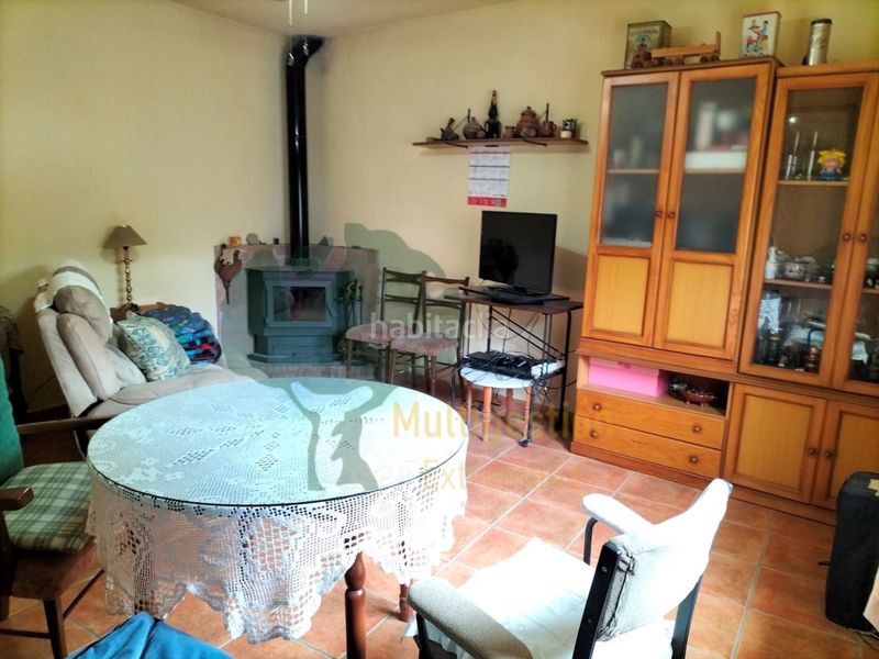 Foto 21268442-f097-4c88-a7d1-e1cc88f47581. Casa amb aparcament a Pedroso de Acim