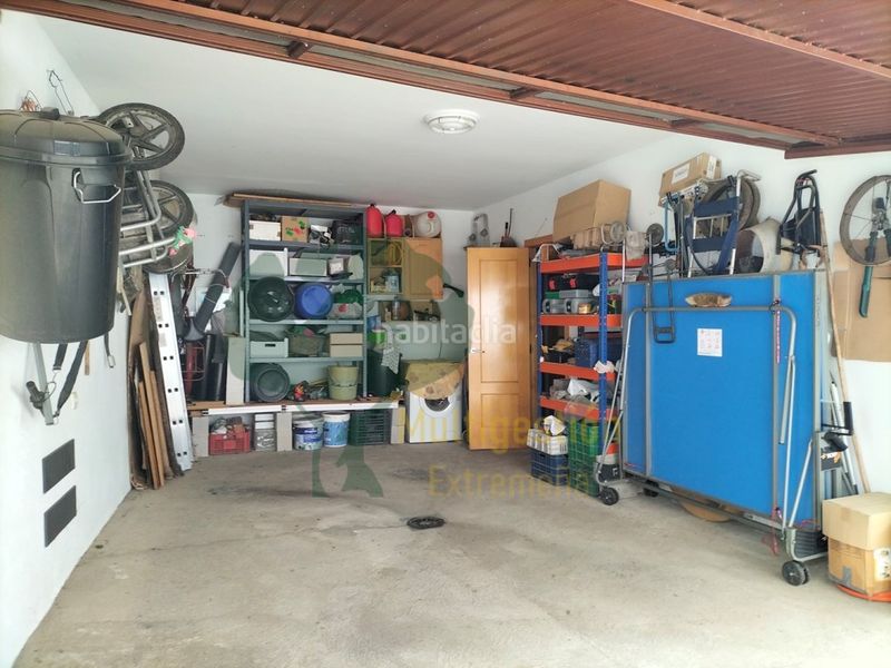 Foto 5deee9f6-d0e8-4180-9f8f-5d763cfb6f01. Casa amb aparcament a Pedroso de Acim