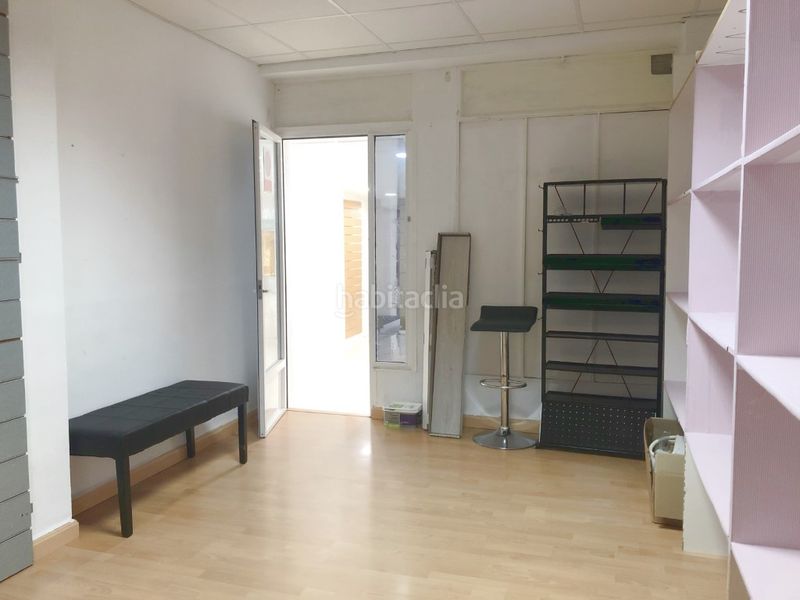 Foto 4ce7ac7e-e9bf-4365-8632-c3e5eeab15a3. Local comercial a Centro Cáceres