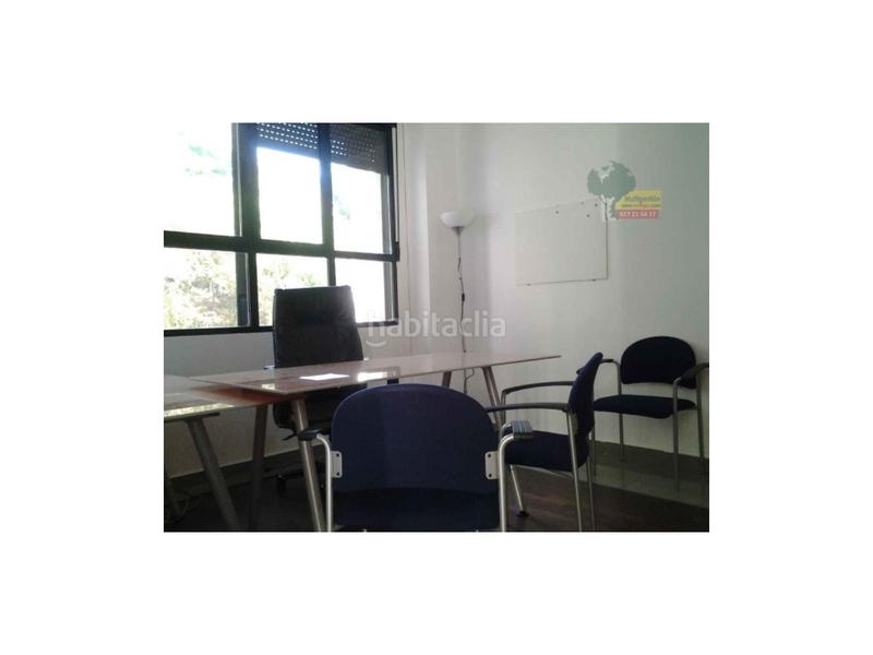 Foto fa424380-21f1-469b-9373-3b35846fad0b. Alquiler local comercial local a pie de calle acondicionado para oficina. en Cáceres