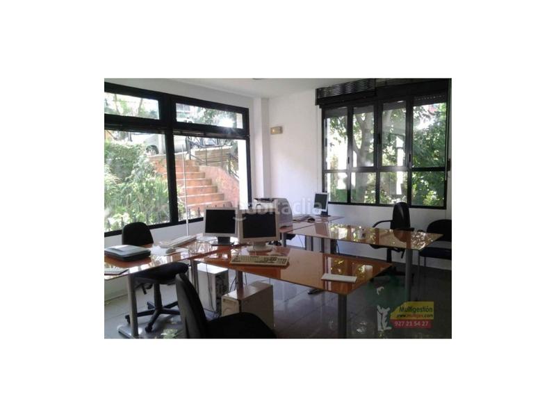 Foto 7e3b9964-6220-4edc-b2d3-74f613da38a9. Rent business premise in Ruta de la Plata Cáceres