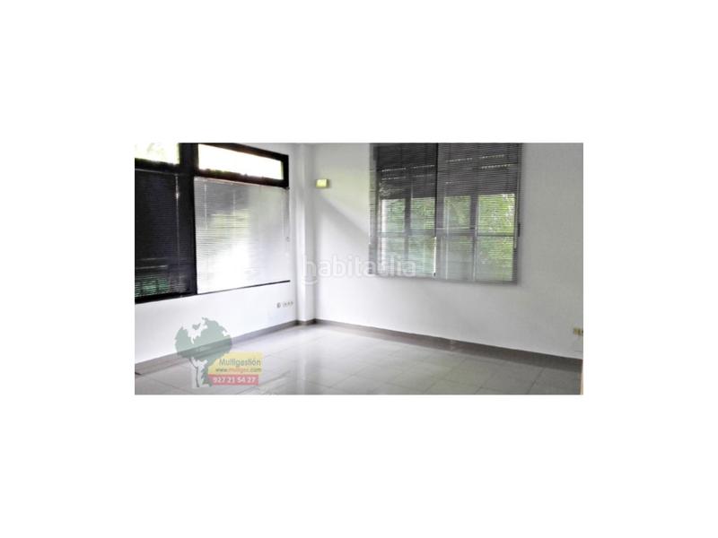 Foto e3f3456a-e243-429e-8097-fe7736e6ba51. Rent business premise in Ruta de la Plata Cáceres