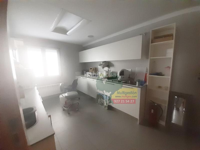 Foto 5f437a98-8de3-4eb9-a9b8-b2b040c3bba6. Affitto locale commerciale in Centro Cáceres