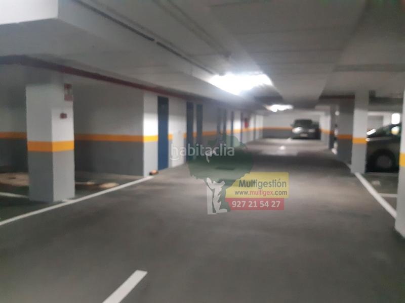 Foto b9ee66b4-c6aa-4f9e-b881-ec5ebb253514. Miete autoparkplatz in Centro Cáceres