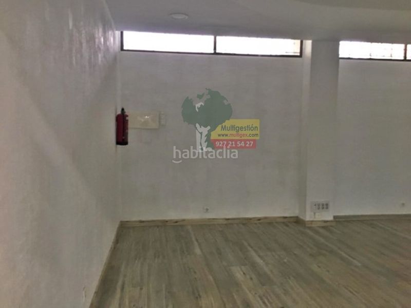 Foto d8d79ed8-ae9a-41ba-8e2a-08707a95722e. Local comercial a Centro Cáceres