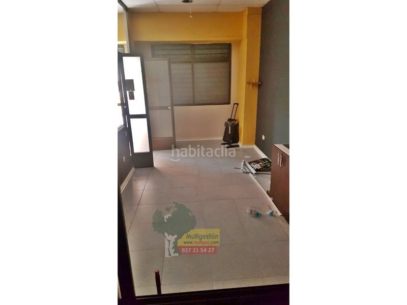 Foto 0a0a1d3c-acc3-4c0b-88ca-4a69304b089e. Local comercial a Centro Cáceres