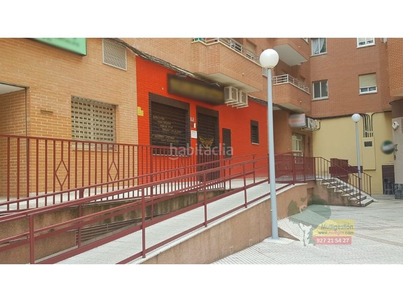 Foto bee1c6c5-ded0-46a0-b387-af6aeb9ef633. Local comercial a Centro Cáceres