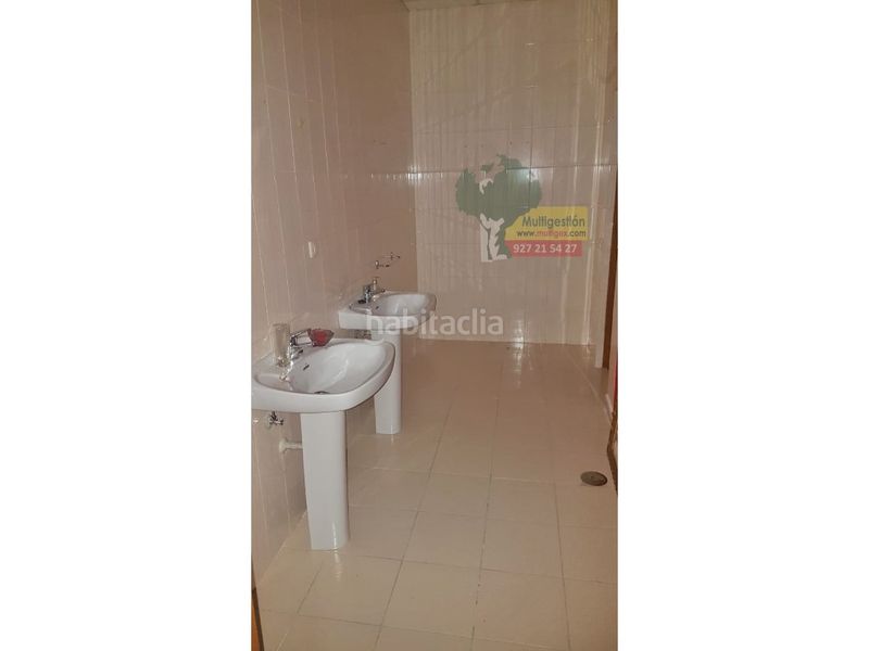 Foto e0c10df6-038b-4381-83c1-5612211c94c2. Local comercial a Centro Cáceres