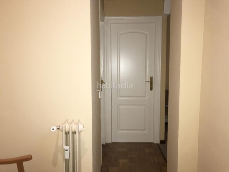 Foto 548db75f-e553-4b9c-8f1d-3715bdf44172. Apartamento vivienda en avenida españa. en Centro Cáceres