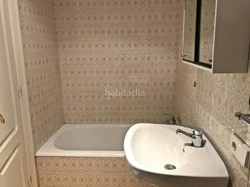 Foto 615440d3-2db2-4f0b-aa9d-db21f844b75e. Apartamento vivienda en avenida españa. en Centro Cáceres