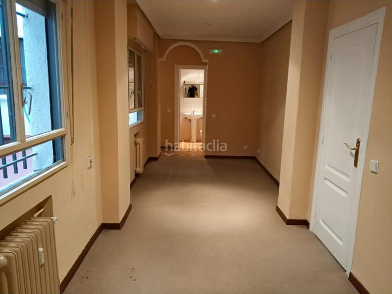 Foto 62d33872-38ad-4ec4-8cee-dc8870822c1a. Apartamento vivienda en avenida españa. en Centro Cáceres