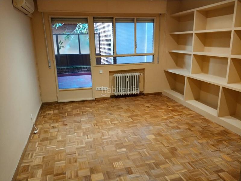 Foto 70a7d1af-98c7-44b5-a696-55248532b2a7. Apartamento vivienda en avenida españa. en Centro Cáceres