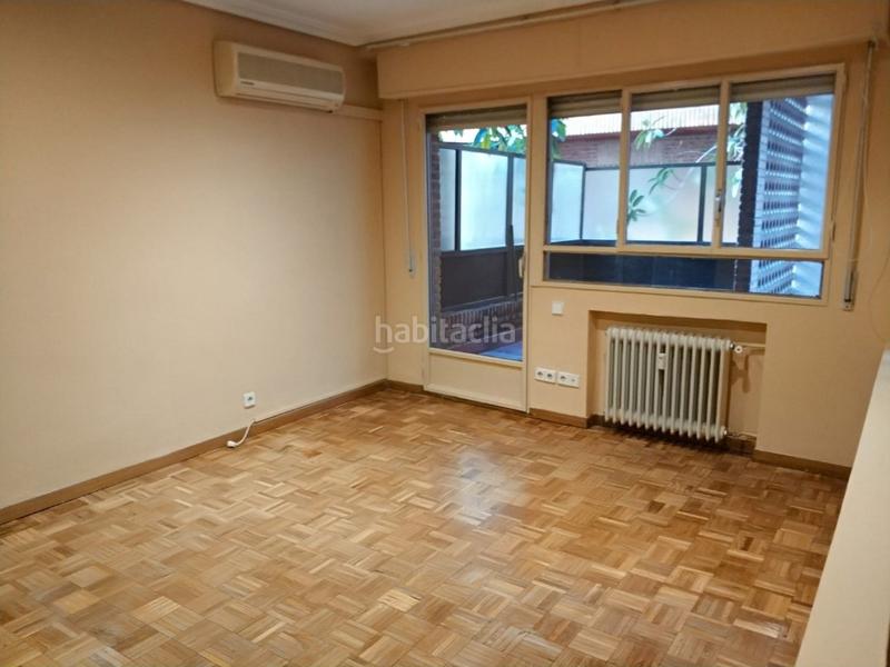 Foto b21a4029-10cf-4168-b58f-16182c77abd8. Apartamento vivienda en avenida españa. en Centro Cáceres