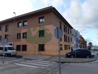 Pis en Montesol - Mejostilla. Piso en zona de mejostilla con garaje ytrastero.