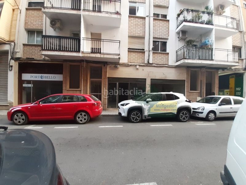 Foto be624805-619e-4f26-89df-abe7275c4140. Local comercial a Centro Cáceres