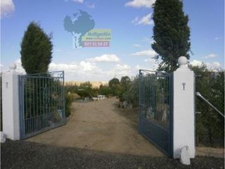 Masia  Poligono sierra de fuentes. el collado. Parcela de recreo con vivienda a 10 minutos de la ciudad. en el
