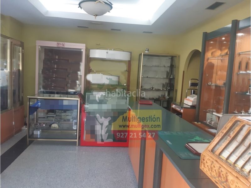 Foto 06b9c3b2-00f8-4dc0-be86-74fa0e7b80b1. Local comercial a Ruta de la Plata Cáceres