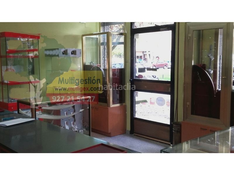 Foto dd42ca85-65d1-4e85-a934-d2233590a90e. Local comercial a Ruta de la Plata Cáceres