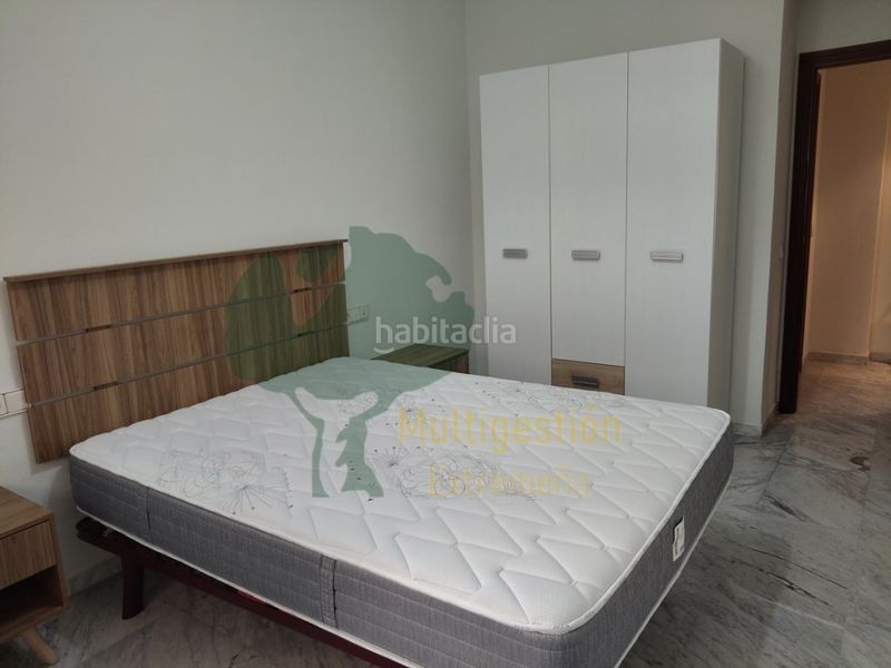 Foto ca3bb26b-7c5c-456f-90e8-11ddc5835afa. Alquiler piso  en calle peatonal san pedro de alcantara. en Cáceres