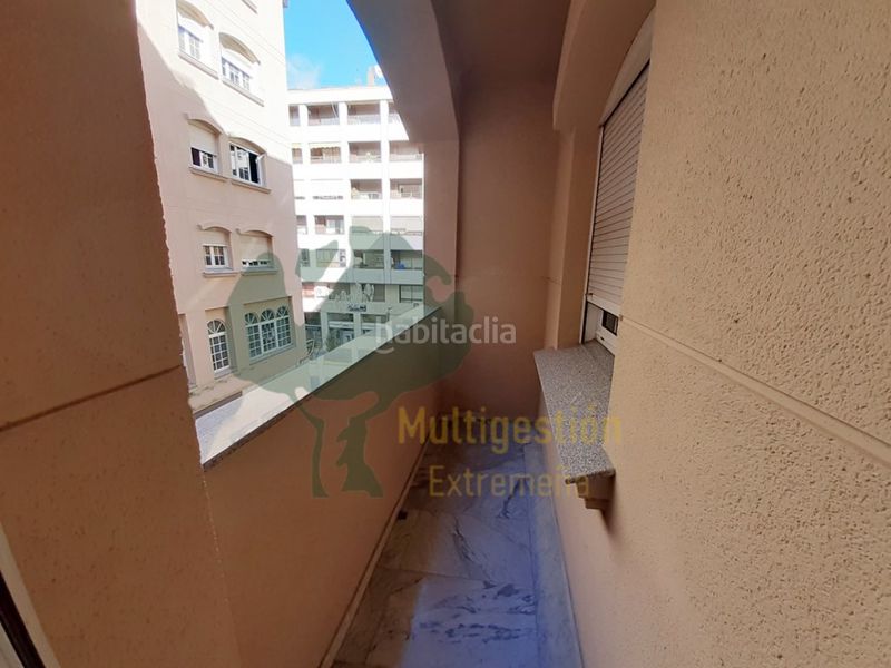 Foto e71aaa01-fb47-4d78-adb1-c1818bf0e27c. Alquiler piso  en calle peatonal san pedro de alcantara. en Cáceres