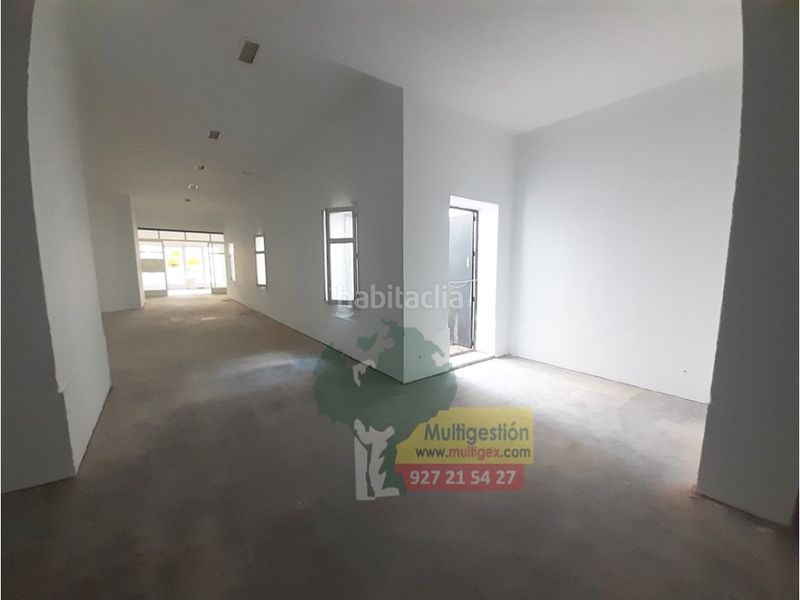 Foto 0eed5cbe-3280-401e-8b7b-2d5ed1737868. Local comercial a Centro Cáceres