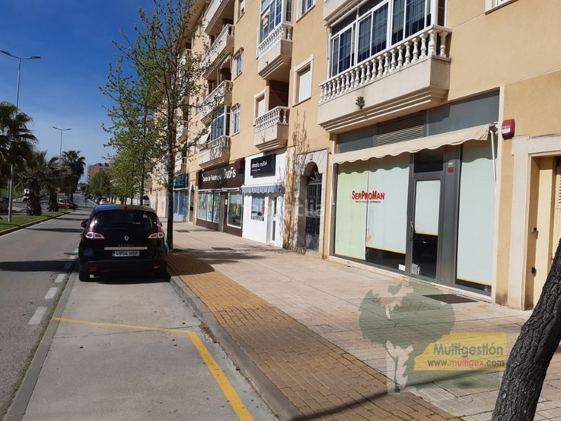 Foto a56a9126-772c-4b92-b0ce-6353cac723e7. Local comercial a nuevo Cáceres Cáceres