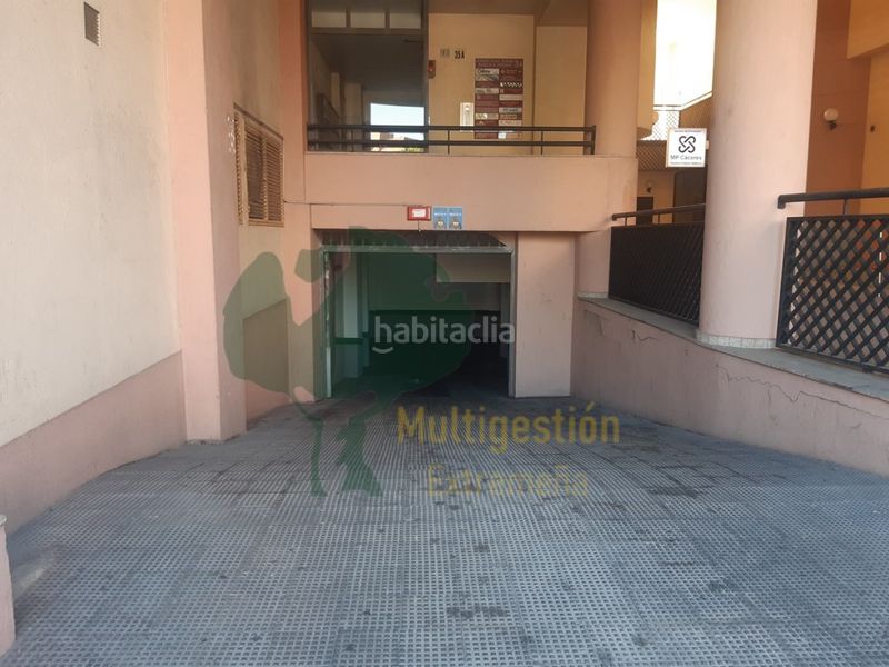 Foto 5a9fde8b-7abd-4a9f-8ff3-359331daf034. Affitto posto auto in Centro Cáceres