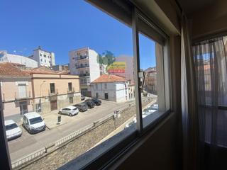 Pis en Casco Antiguo. Piso reformado en plaza marrn