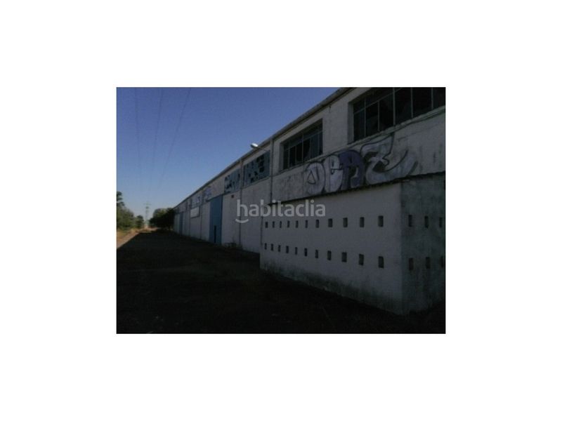 Foto 2d12fd07-e3ed-4399-8fdd-d7e28cefa74e. Nau industrial a nuevo Cáceres Cáceres