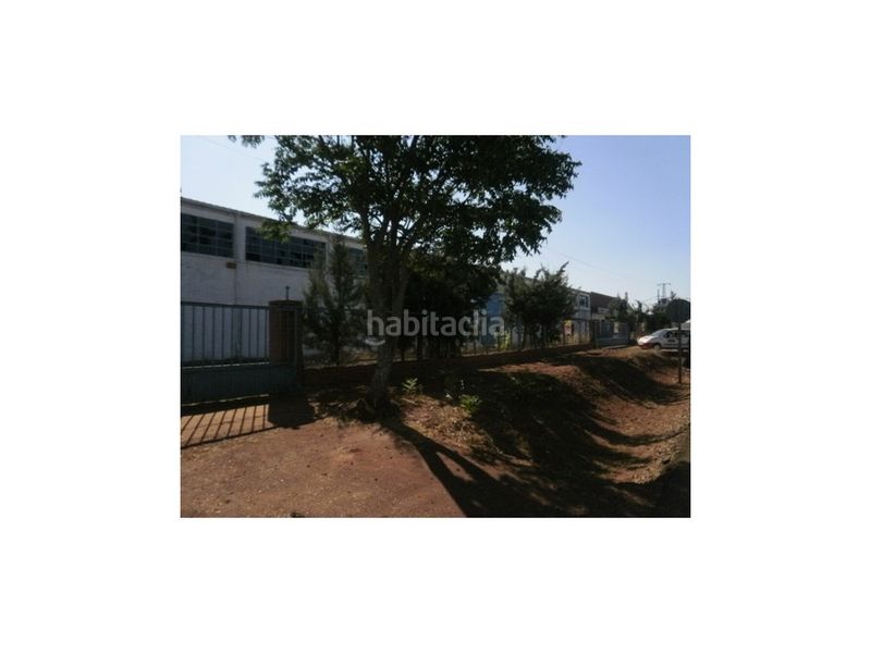 Foto c4415274-154d-42cf-aa66-2905c9c3003a. Nau industrial a nuevo Cáceres Cáceres