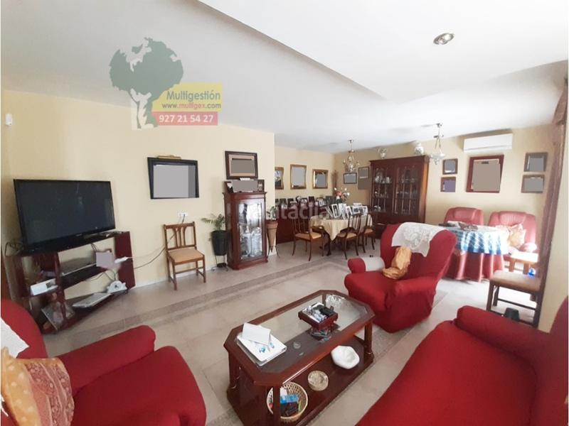 Foto a7744bf0-5143-449f-839f-f2b175c9ec11. Xalet amb aparcament a Ruta de la Plata Cáceres